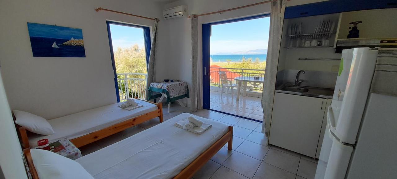 Lakkopetra Beach Apartments Lakopetra Eksteriør bilde